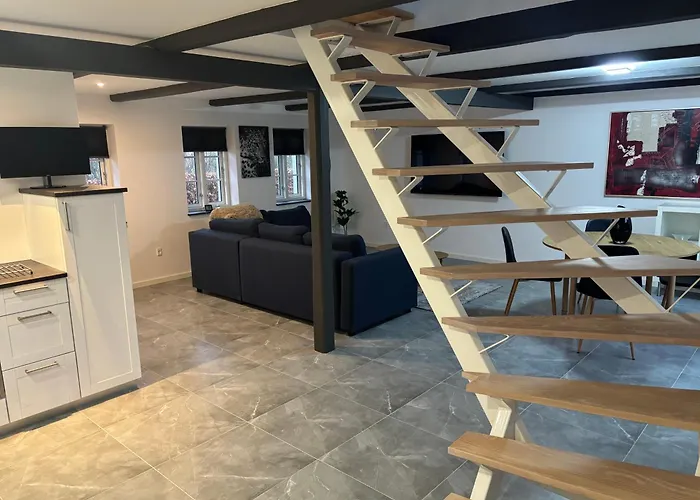 House Overlooking The Countryside And Close To The וילה *